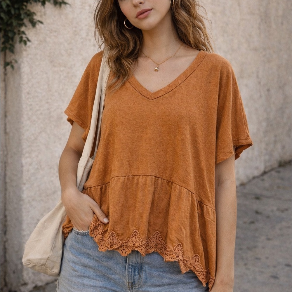 Buckle daytrip rust Casual V-Neck Lace Hem Top shirt size medium